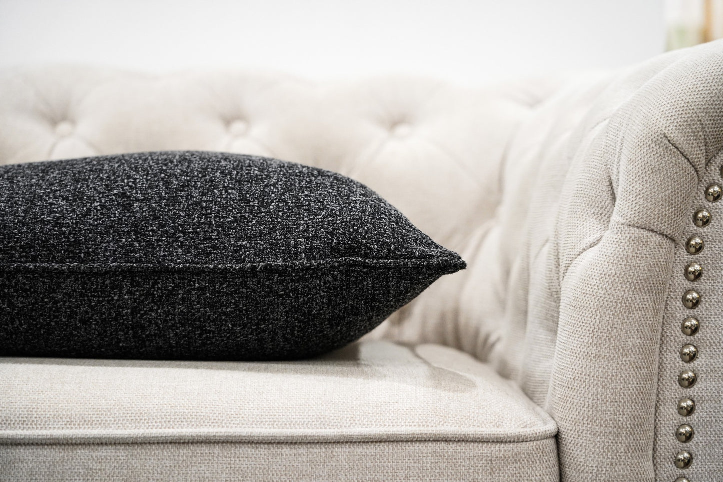 Noir Cushion