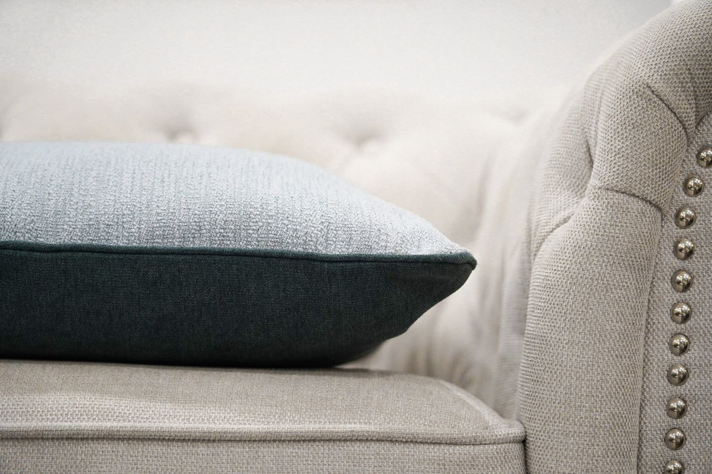 Flint Cushion