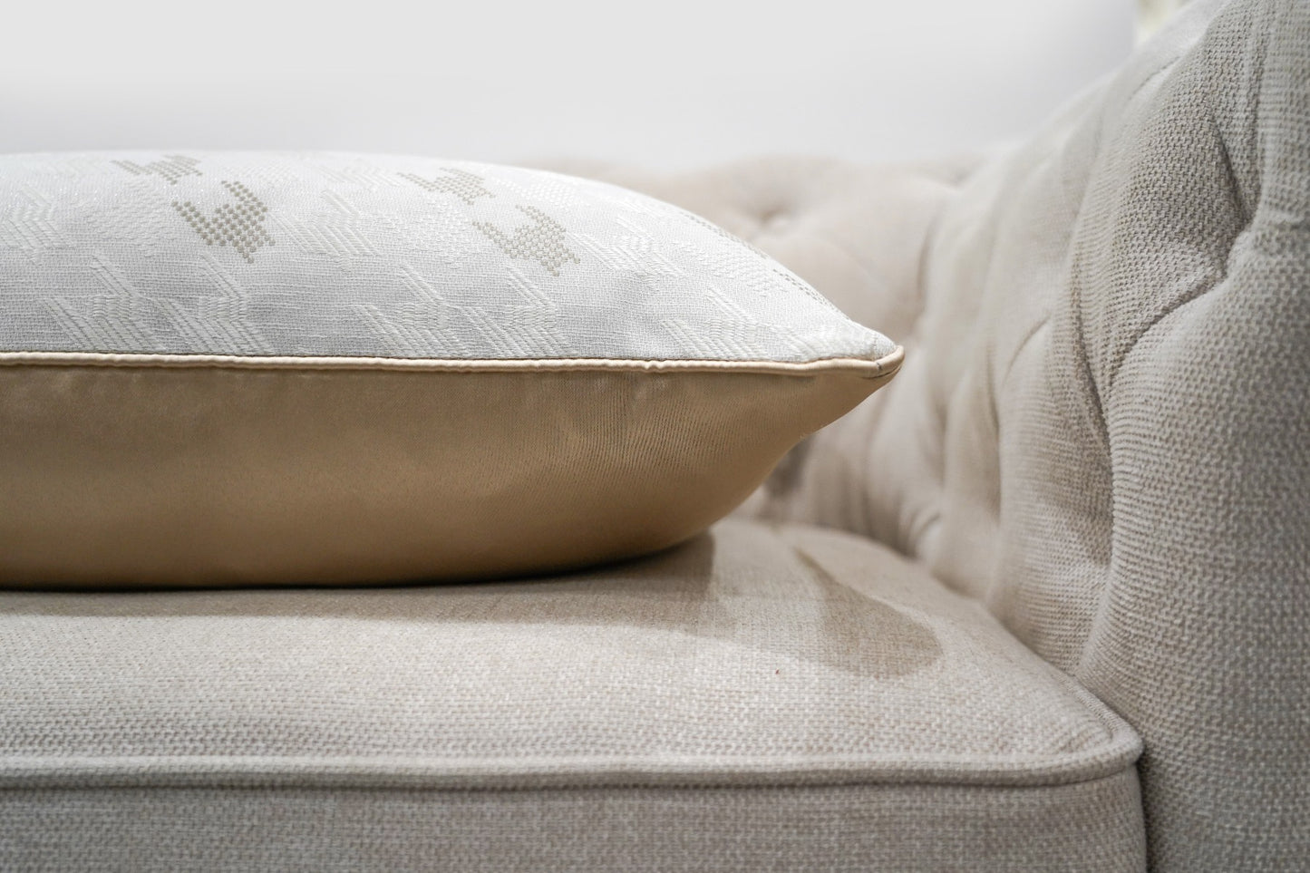 Tetra Cushion