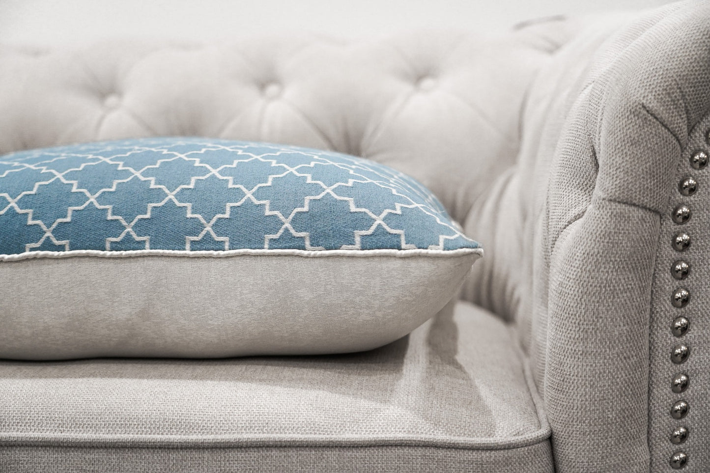 Versailles Cushion