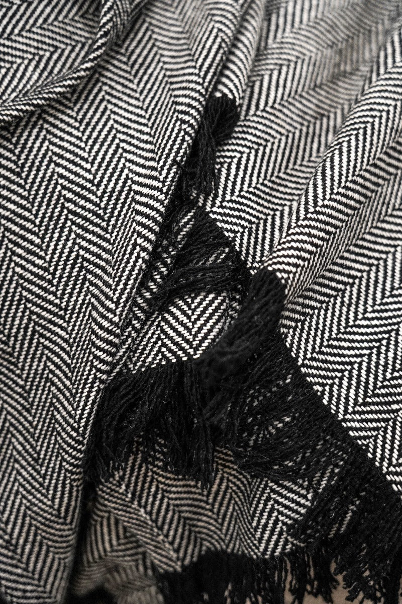 Regatta Throw