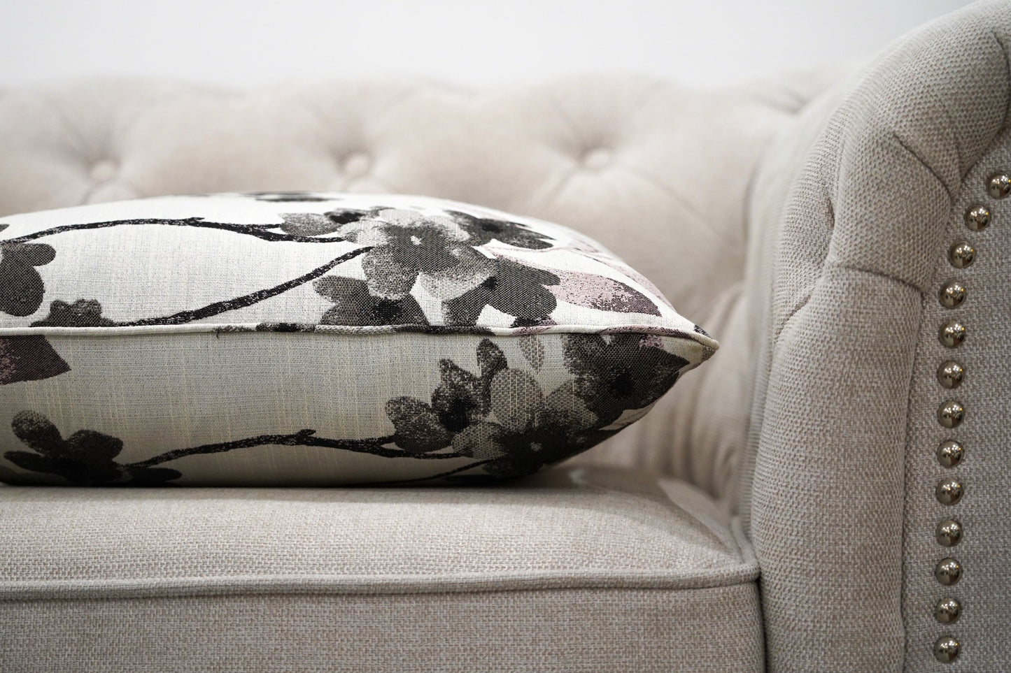 Robin Cushion