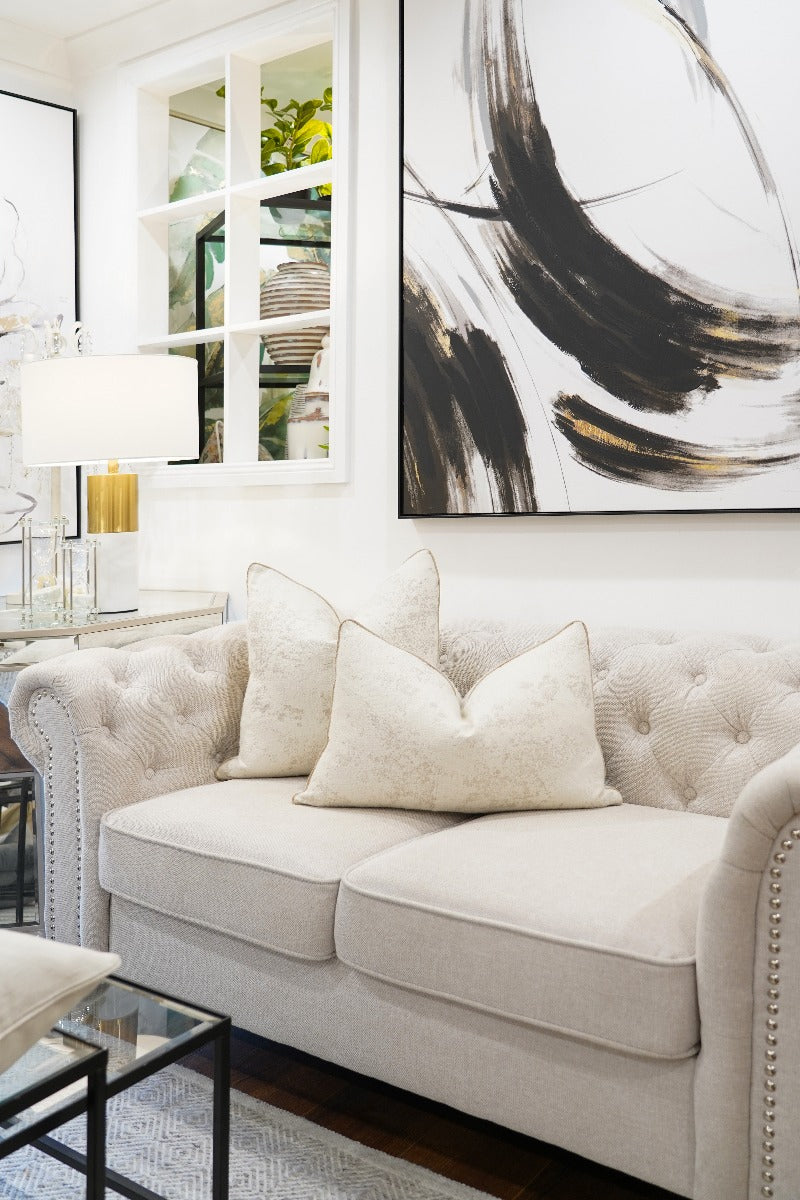 Clavely Cushion